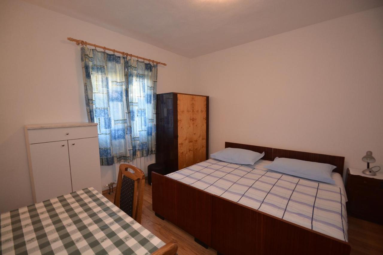 Apartments By The Sea Suhi Potok, Omis - 14555 เยเซนิเซ ภายนอก รูปภาพ