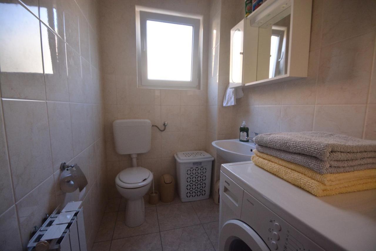 Apartments By The Sea Suhi Potok, Omis - 14555 เยเซนิเซ ภายนอก รูปภาพ