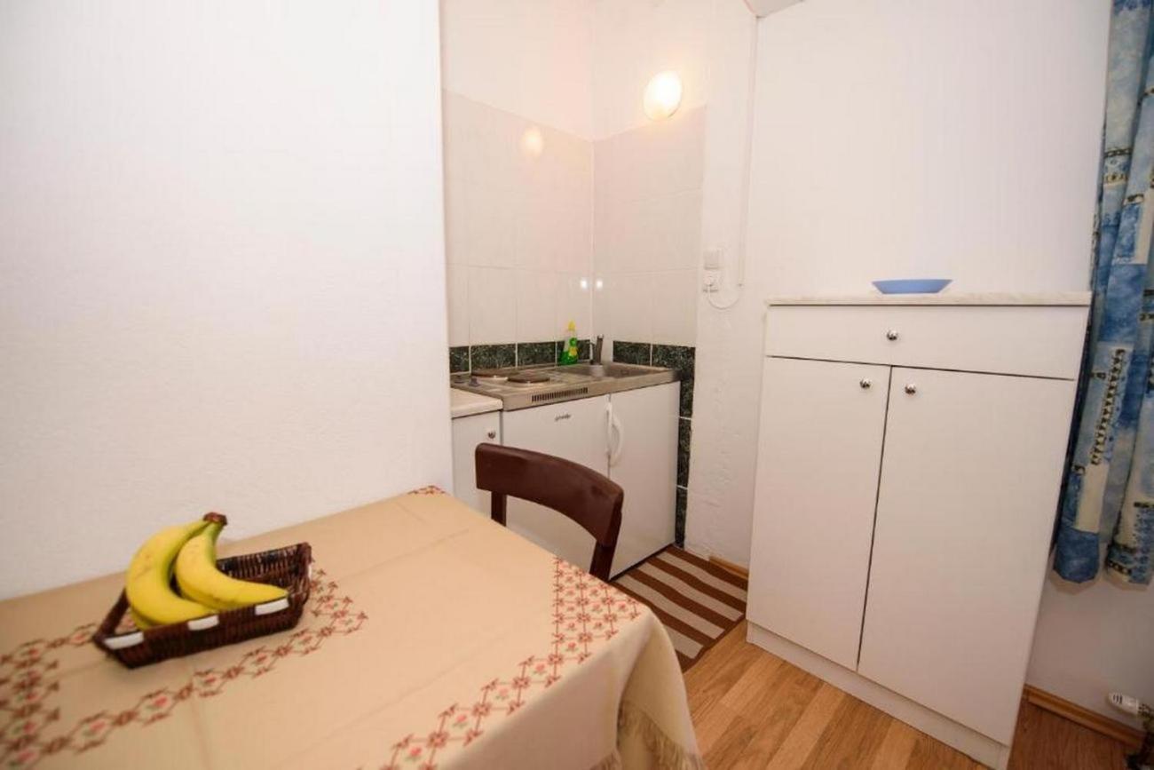 Apartments By The Sea Suhi Potok, Omis - 14555 เยเซนิเซ ภายนอก รูปภาพ