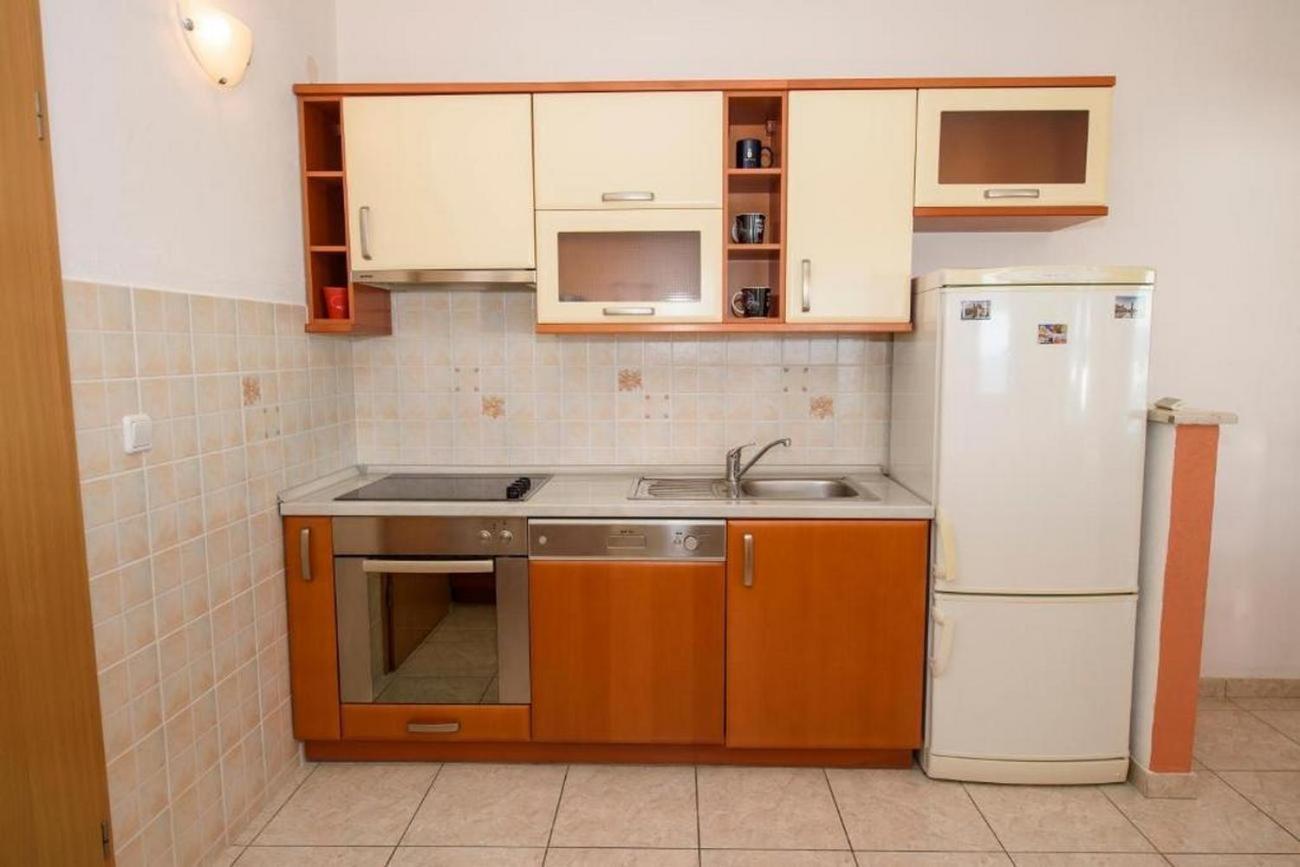 Apartments By The Sea Suhi Potok, Omis - 14555 เยเซนิเซ ภายนอก รูปภาพ